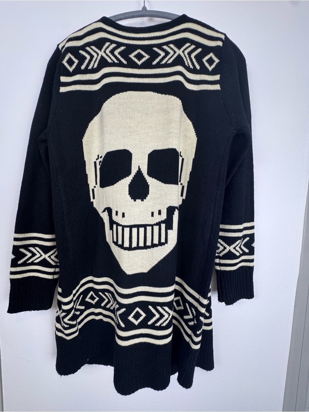 Hot & Delicious Skull Cardigan Sweater Black Ivory Open Front Goth Boho M/L Fall - Picture 9 of 16